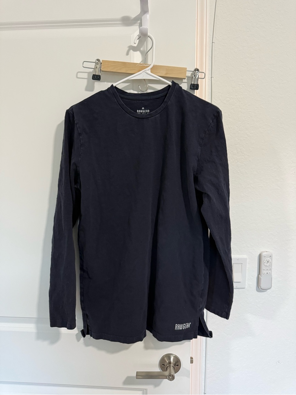 Gym Long-Sleeve Shirt - Black
